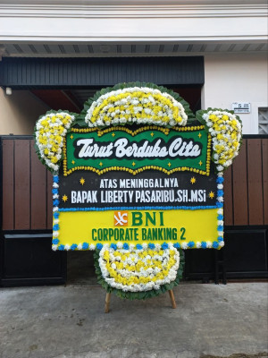 Papan Bunga Duka di Kutasirna